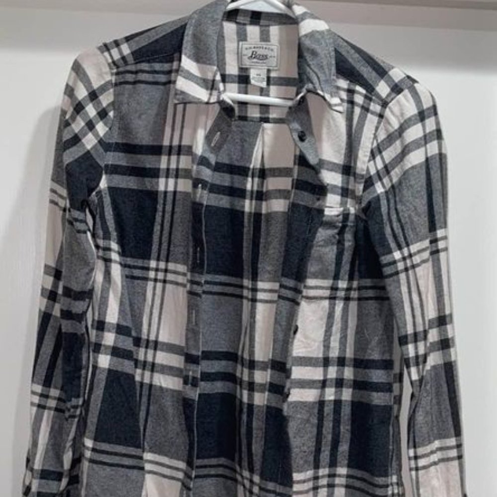 G.H. BASS & CO. Black & White Flannel